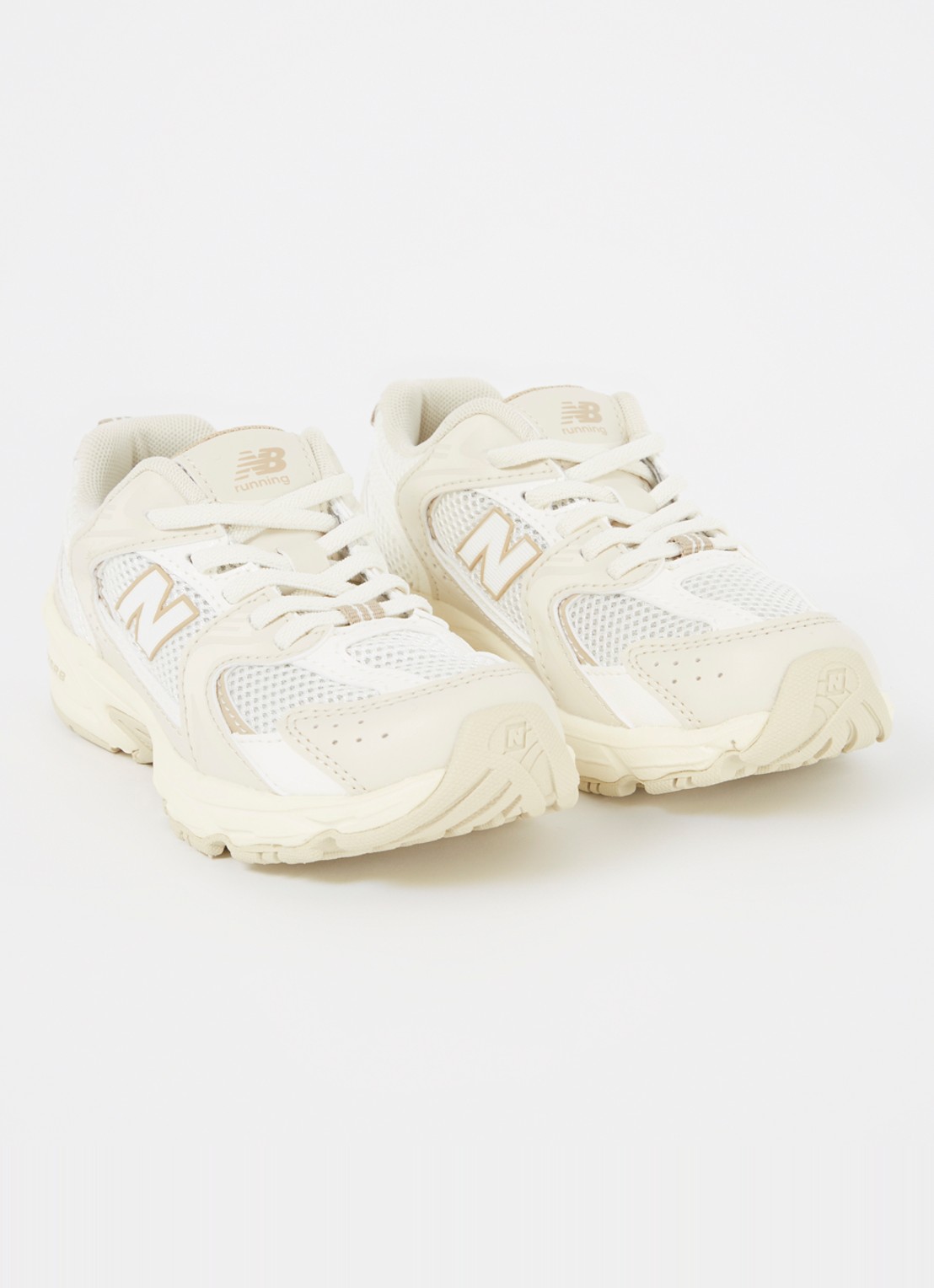 New Balance 530 sneaker van mesh met leren details - voorkant 3 beige