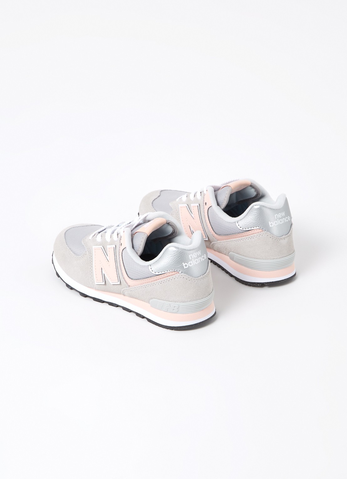 New Balance 574 sneaker met suède details - detail lichtgrijs