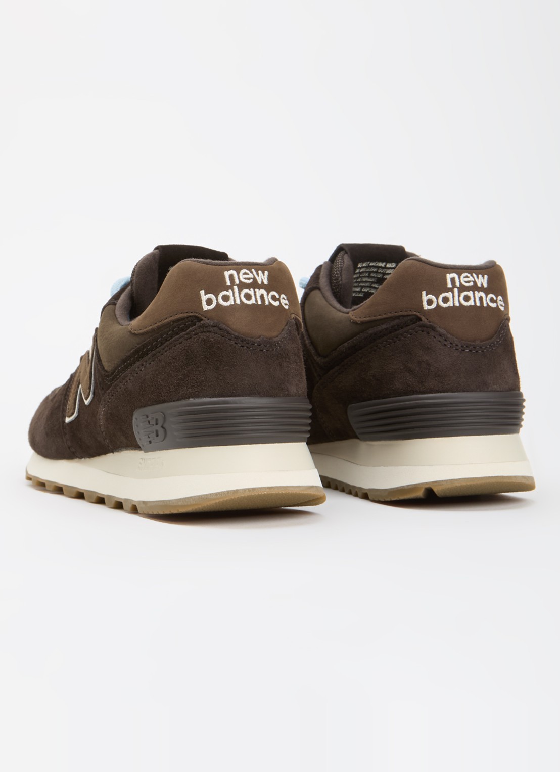 New Balance 574 sneaker van suède met logo - achterkant donkerbruin