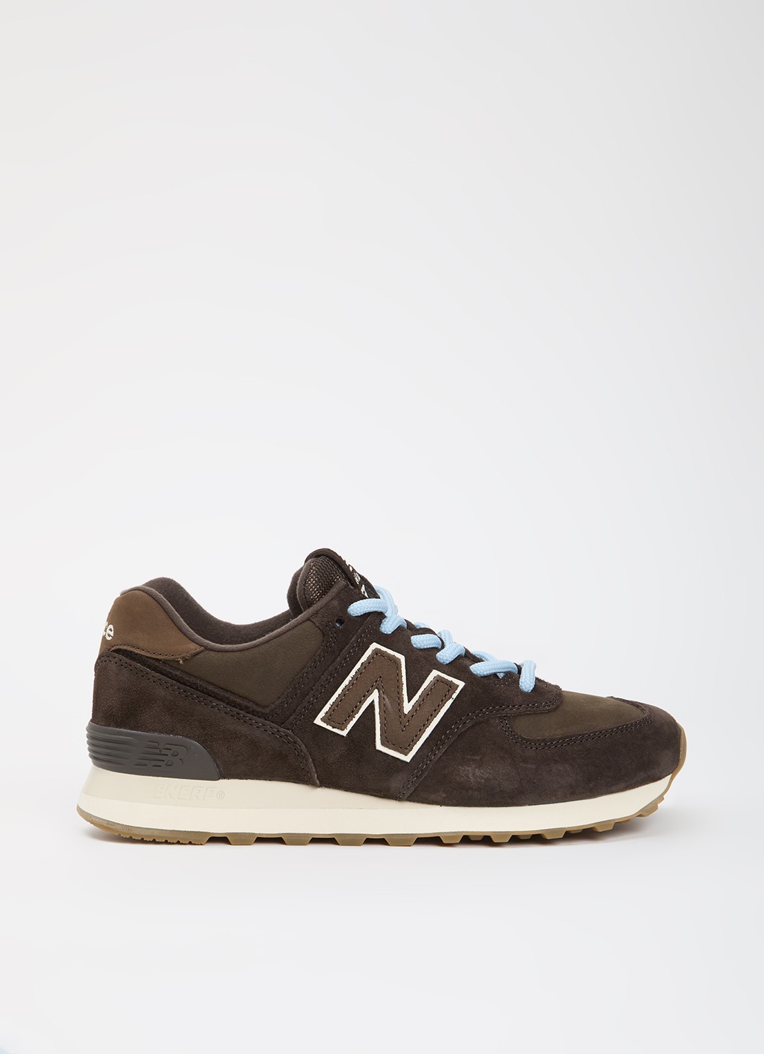 New Balance 574 sneaker van suède met logo - voorkant 2 donkerbruin