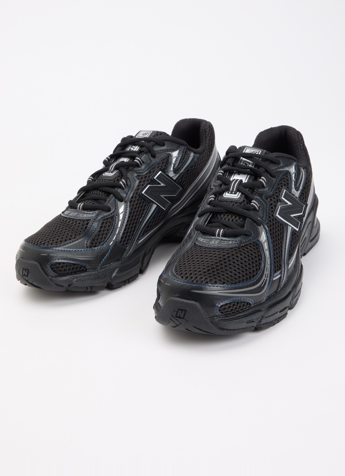 New Balance 740 sneaker met details van mesh met logo  - detail 2 zwart