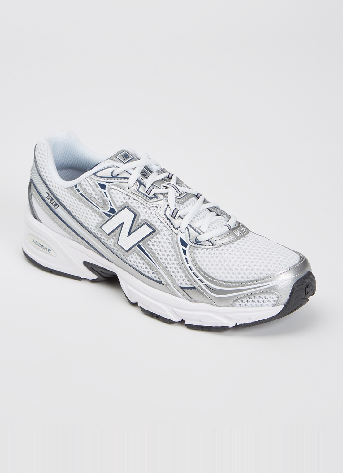 New Balance 740 sneaker met mesh details - voorkant 4 zilver