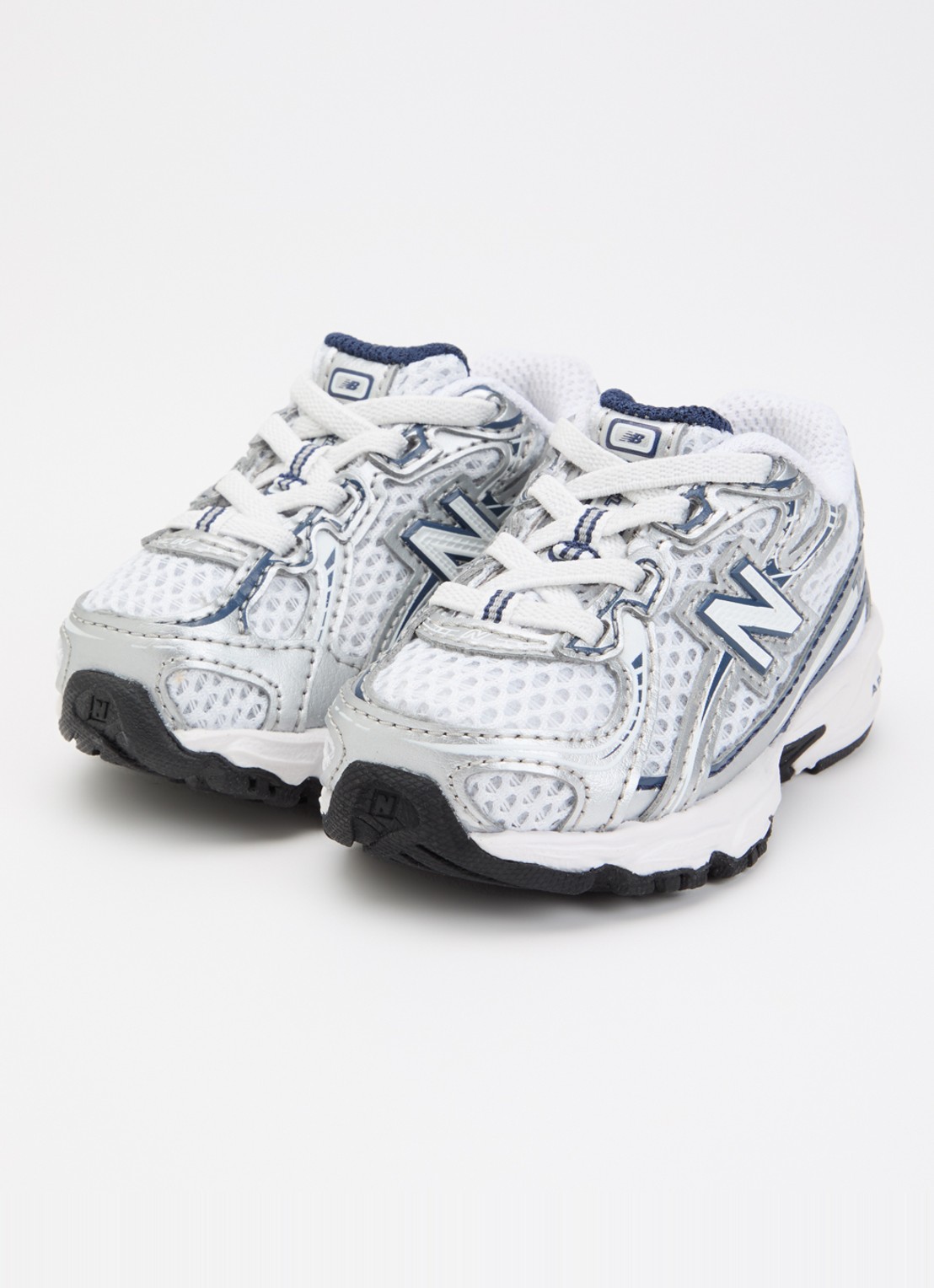 New Balance 740 sneaker met mesh details - voorkant 4 donkerblauw