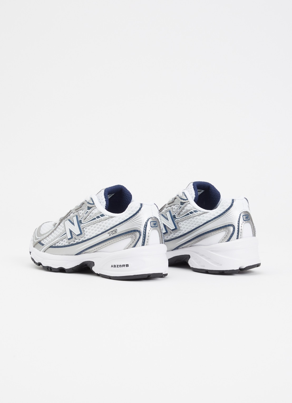 New Balance 740 sneaker met mesh details - achterkant 4 zilver