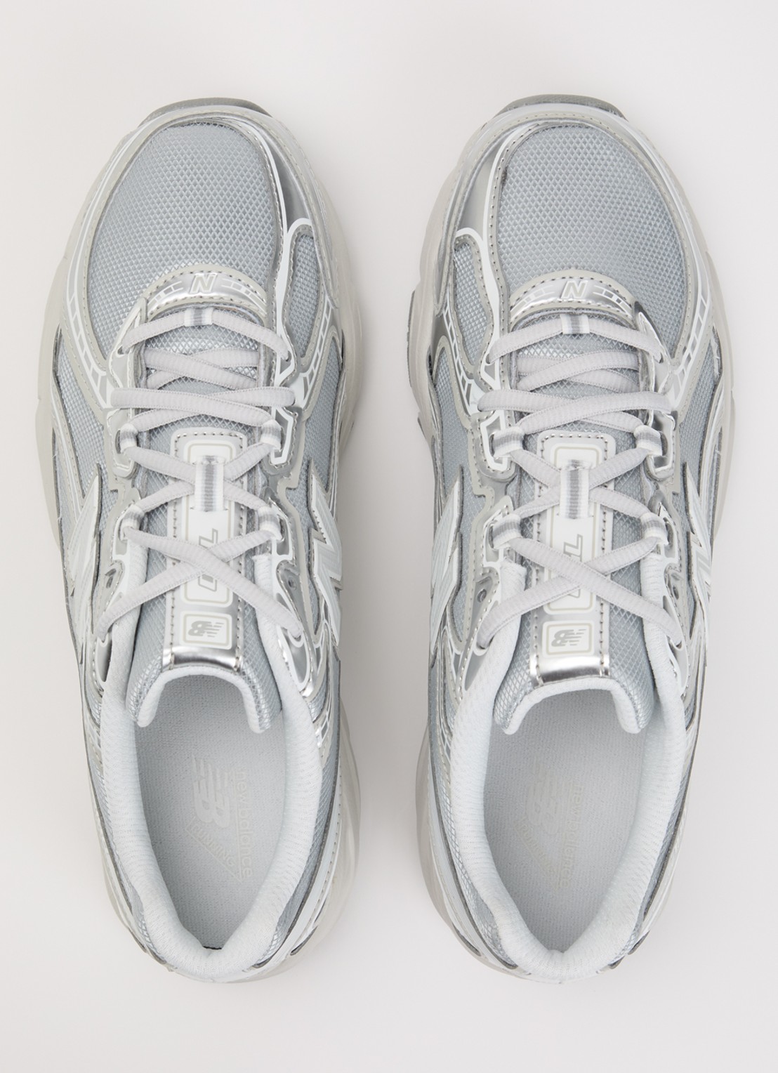 New Balance 740 sneaker met metallic finish en logo - detail 3 zilver