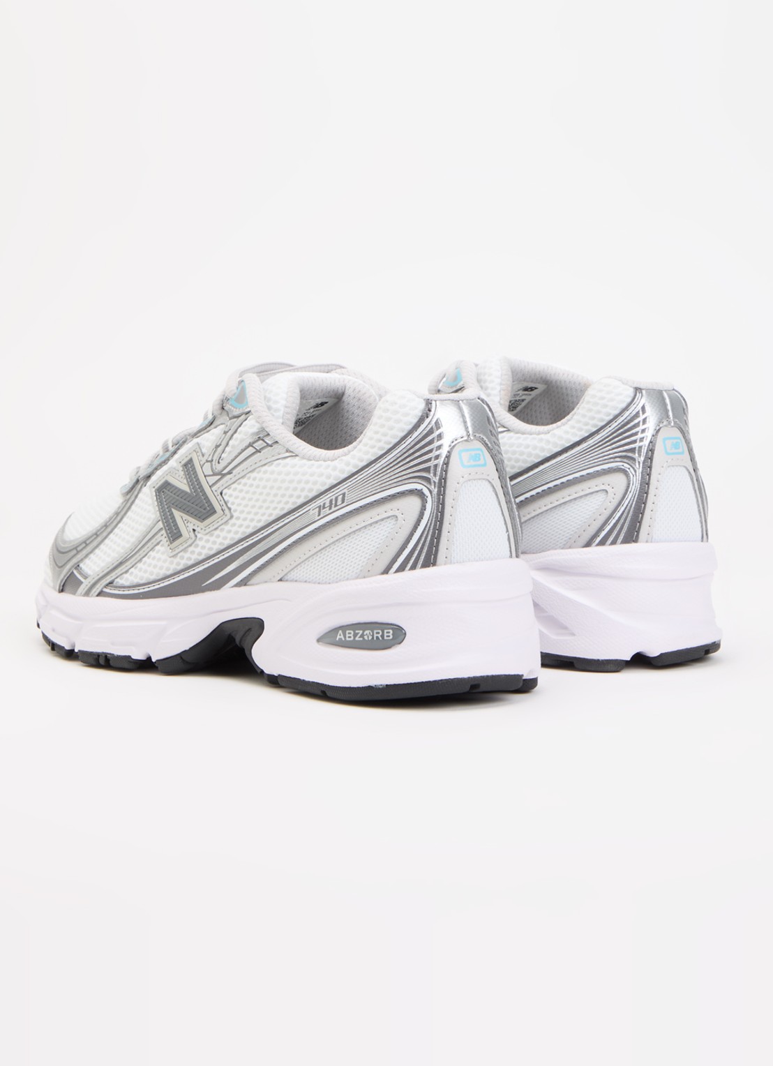 New Balance 740 sneaker van mesh met metallic finish - achterkant 2 lichtgrijs