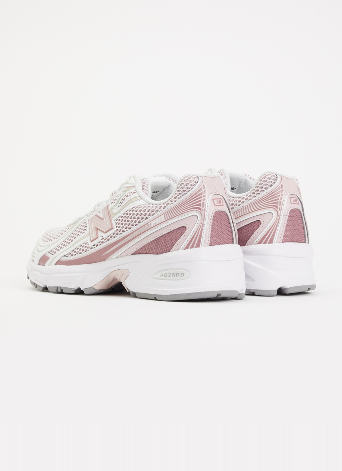 New Balance 740 sneaker van mesh met metallic finish - achterkant roze