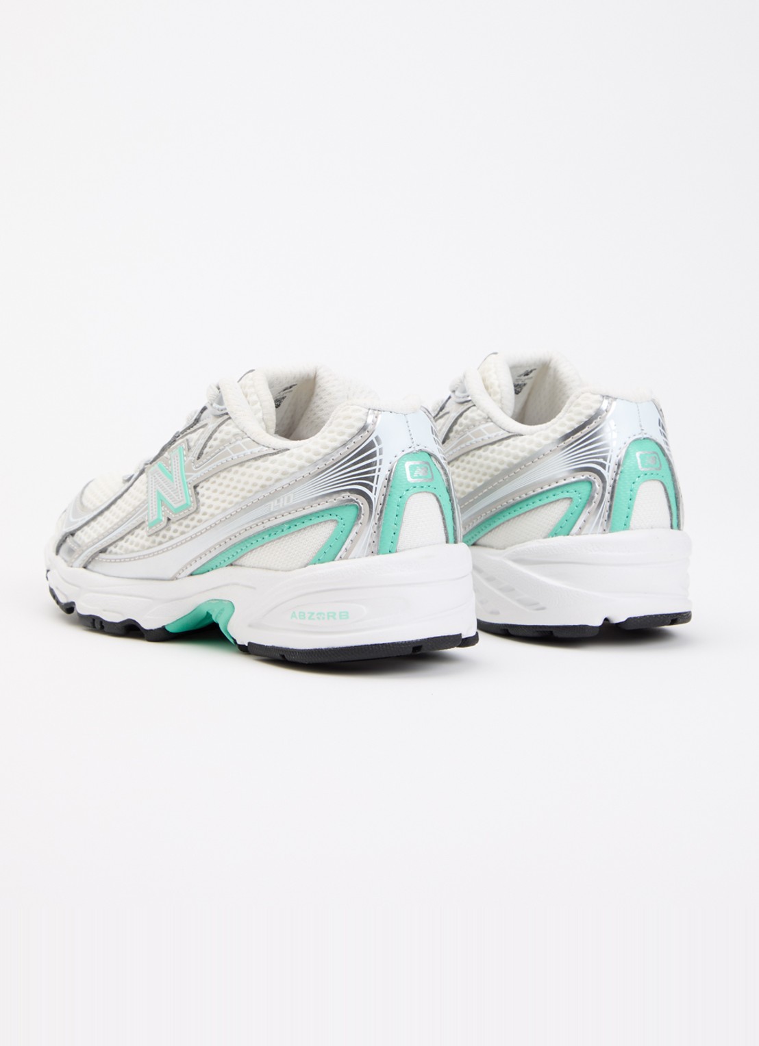 New Balance 740 sneaker van mesh met metallic finish - achterkant mint
