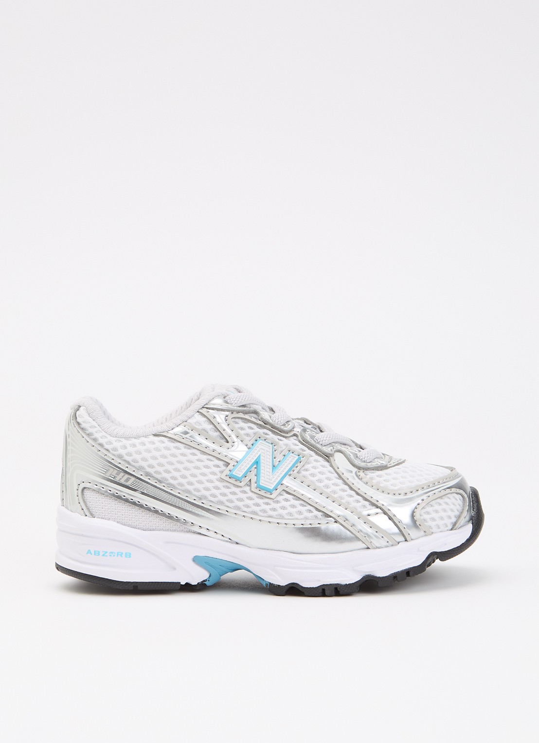 New Balance 740 sneaker van mesh met metallic finish - voorkant 2 zilver