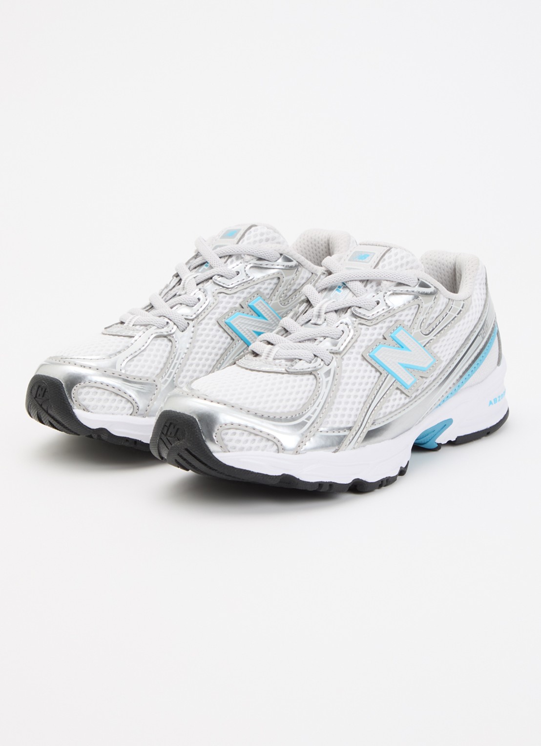New Balance 740 sneaker van mesh met metallic finish - voorkant 2 aquablauw