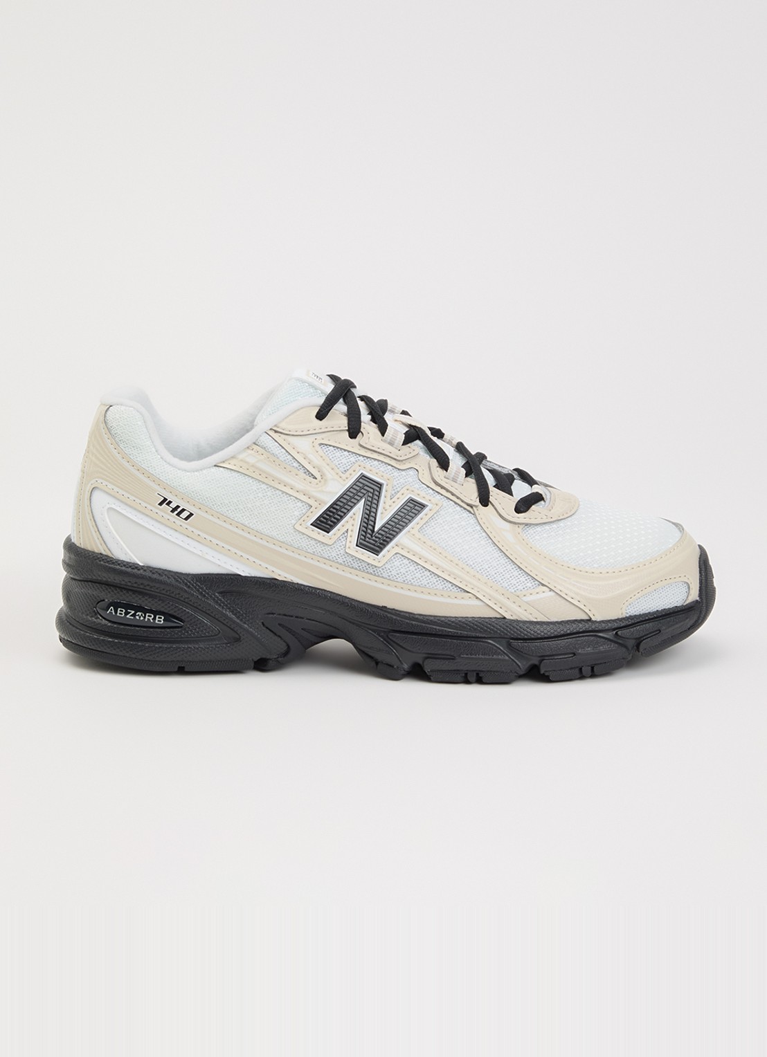 New Balance 740 sneaker van mesh - voorkant beige