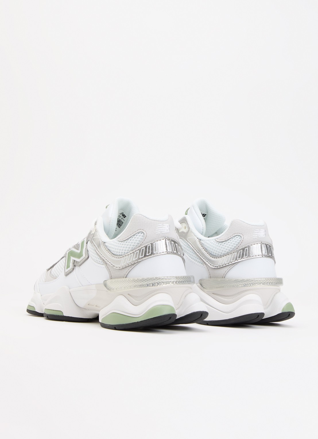 New Balance 9060 sneaker met mesh details en logo  - achterkant groen