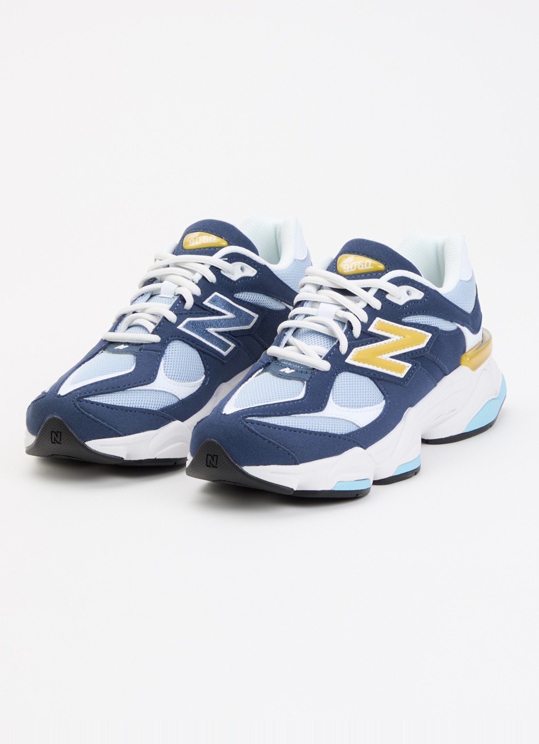 New Balance 9060 sneaker met mesh details - voorkant 3 indigo