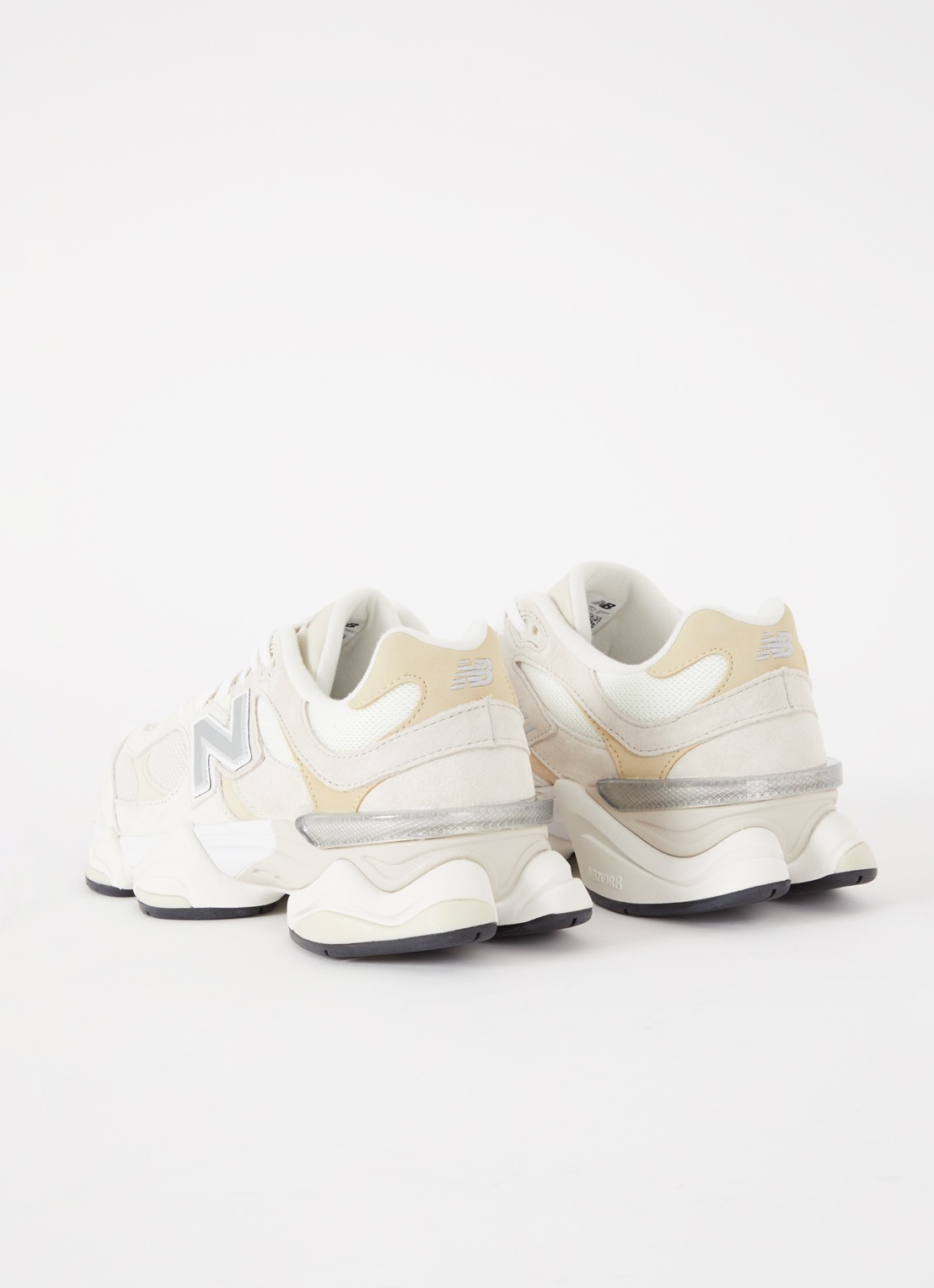 New Balance 9060 sneaker met suède details - achterkant 4 beige