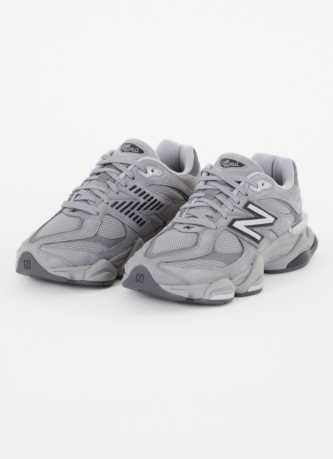 New Balance 9060 sneaker met suède details - detail 3 grijs