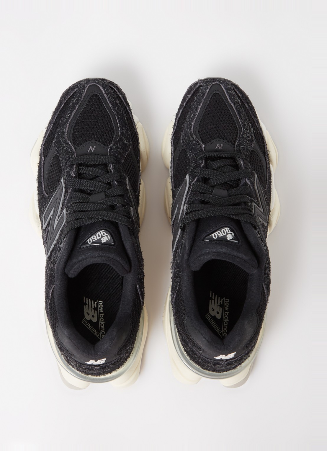 New Balance 9060 sneaker met suède details  - detail 4 zwart