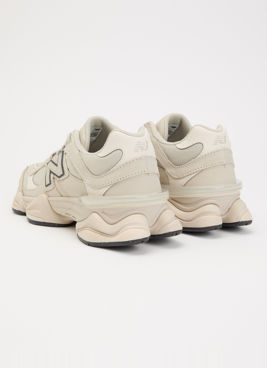 New Balance 9060 sneaker van mesh met details van nubuck - achterkant 4 creme