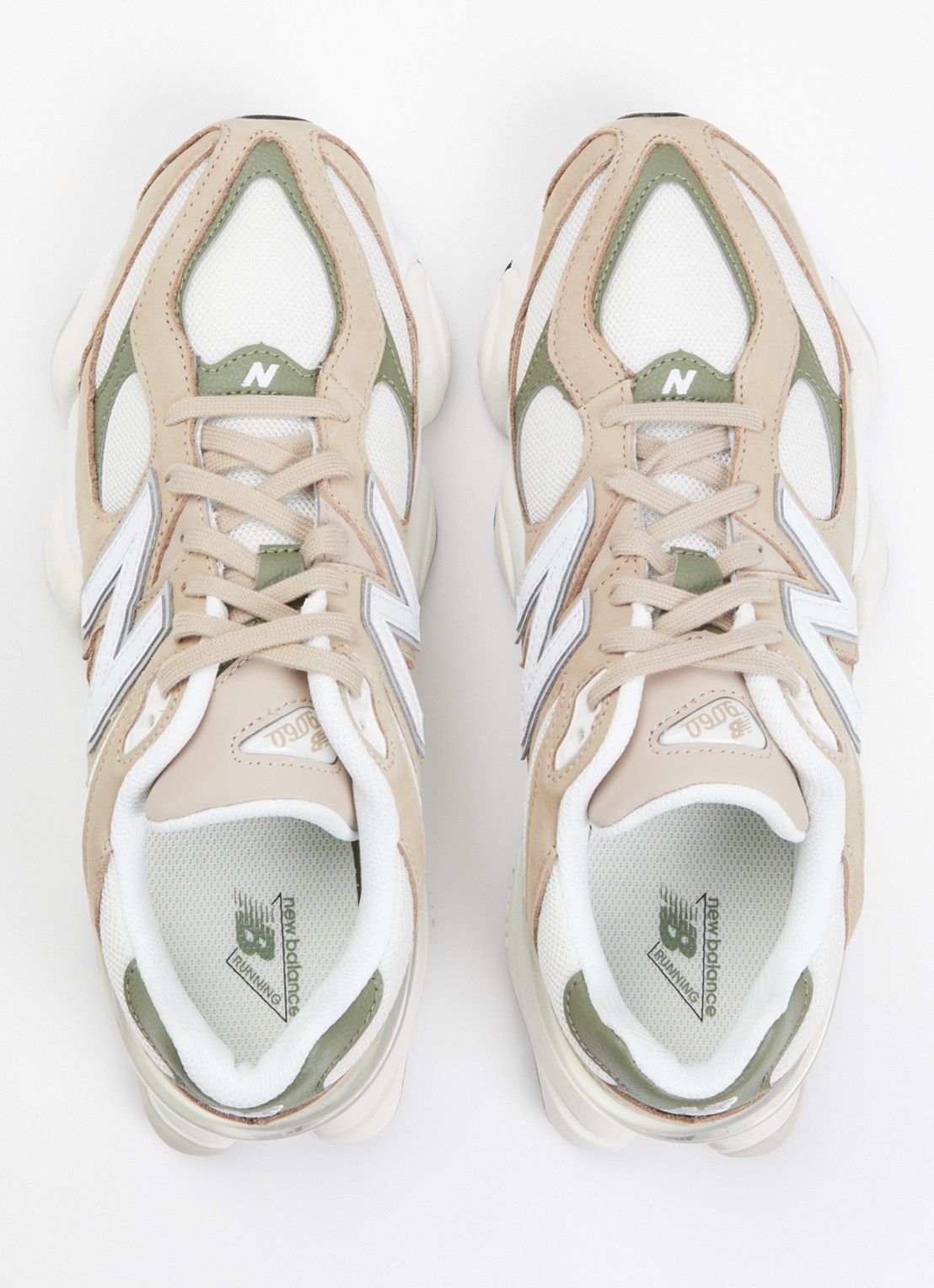 New Balance 9060 sneaker van mesh met leren details - detail 5 beige