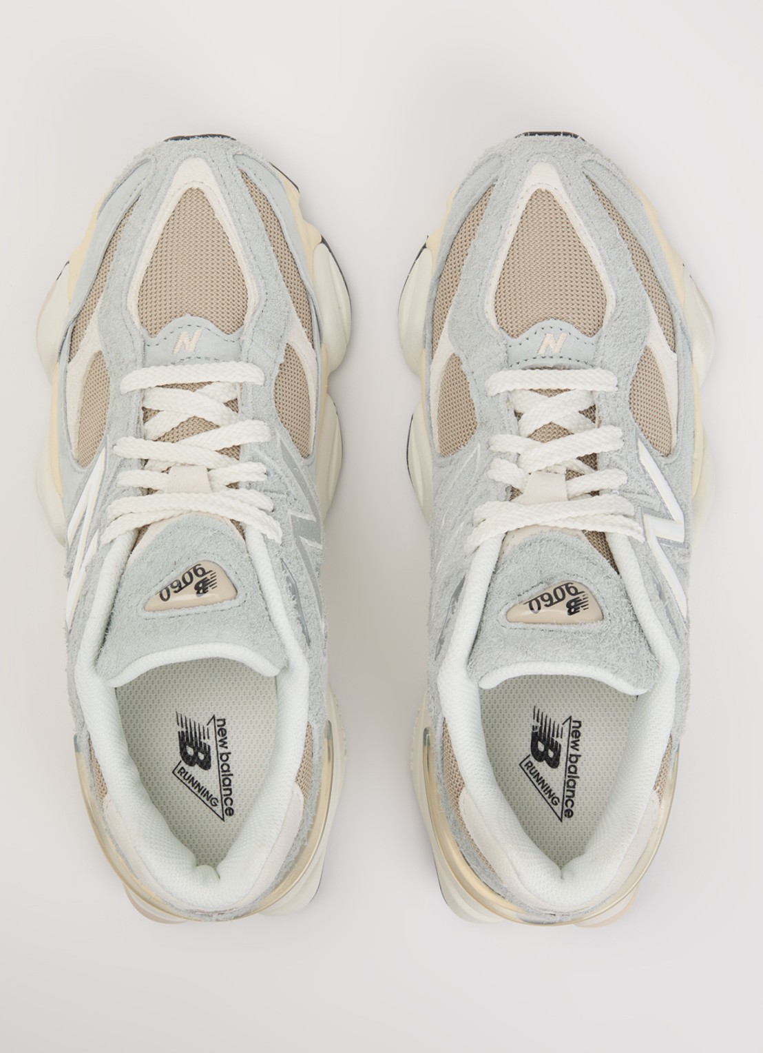 New Balance 9060 sneaker van mesh met logo - detail 3 beige