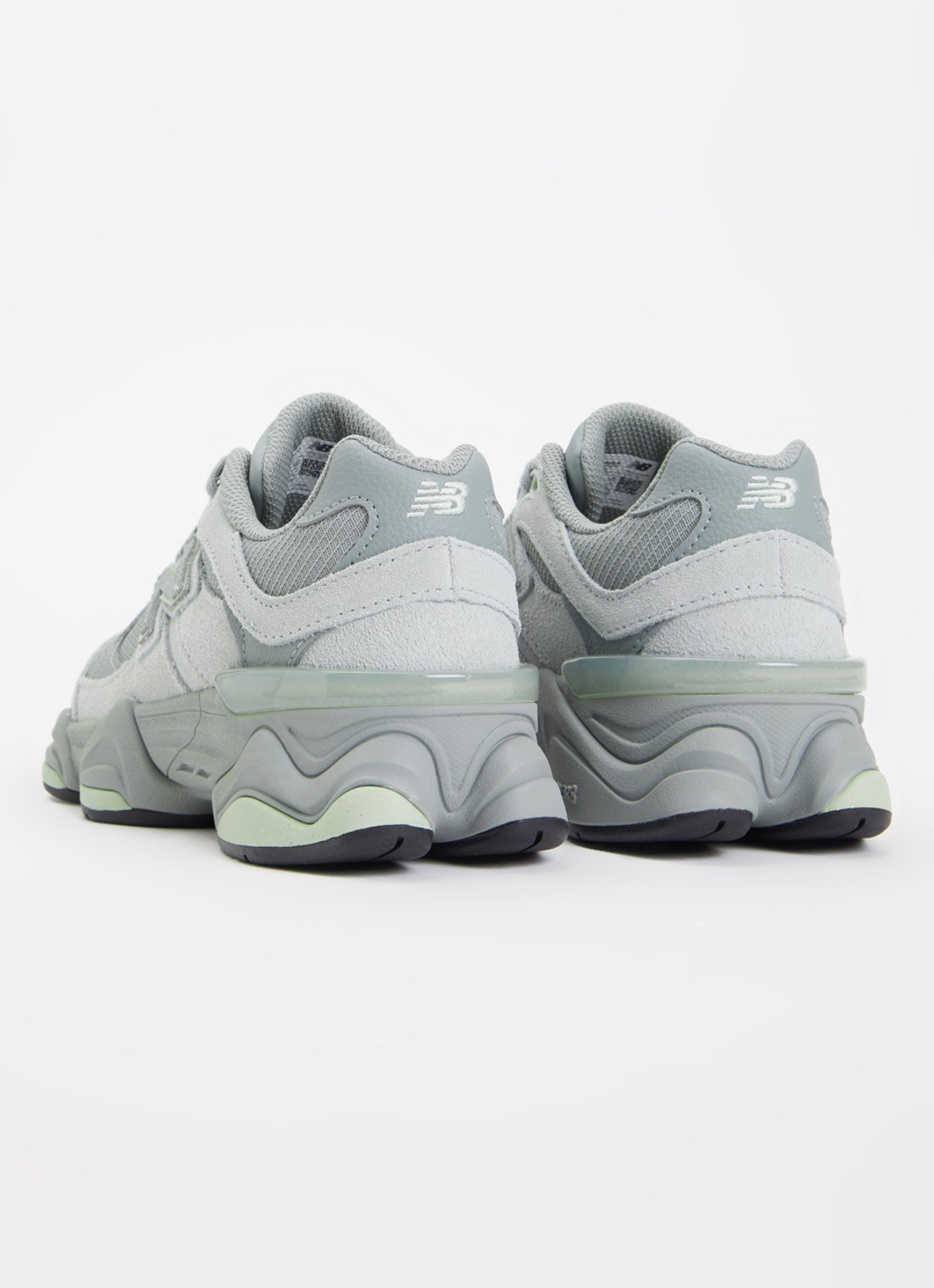 New Balance 9060 sneaker van suède met logo - achterkant 2 olijfgroen