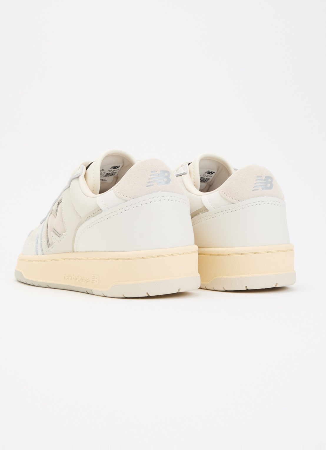 New Balance BB950 sneaker van leer met details van nubuck - achterkant 5 creme