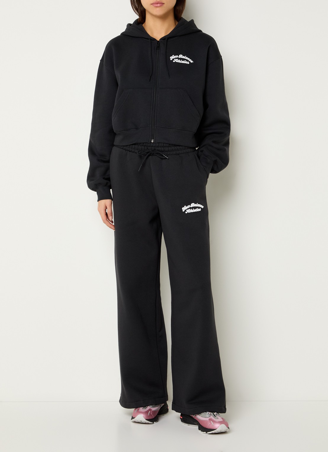 New Balance Cropped sweatvest met logoprint - voorkant 2 zwart