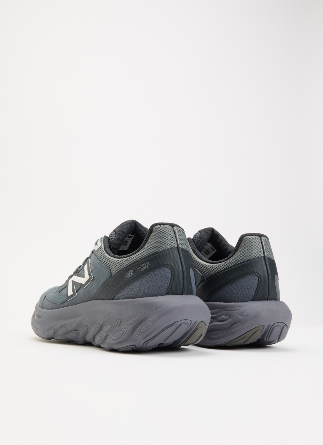 New Balance Fresh Foam sneaker met mesh details - achterkant 6 antraciet