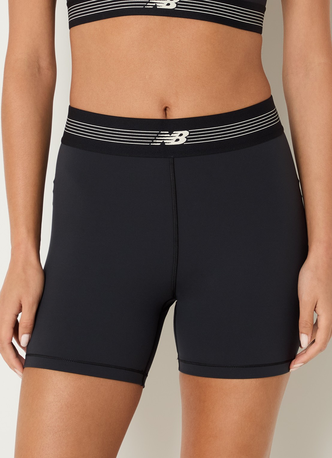 New Balance High waist skinny fit korte trainingsshort met logo - detail 3 donkergrijs