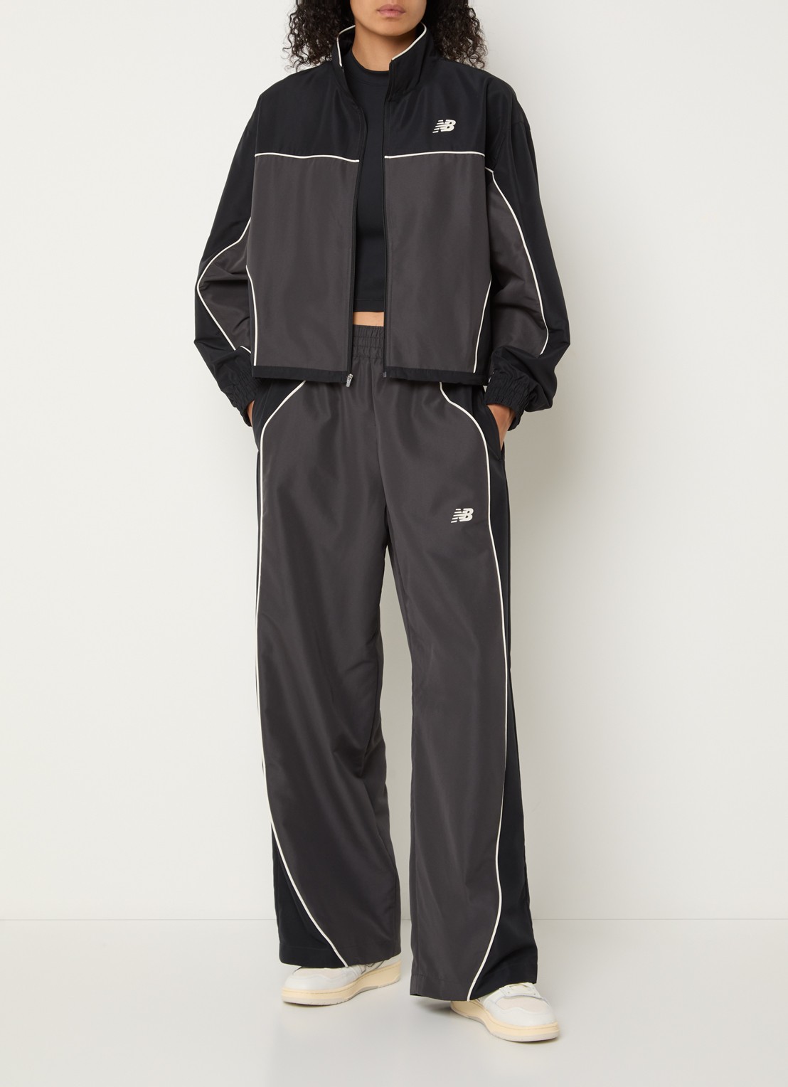 New Balance Jack met logo en steekzakken - voorkant 4 zwart