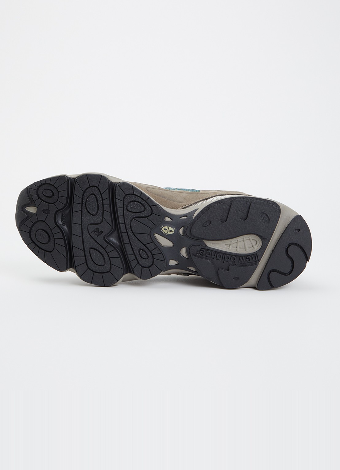 New Balance M1000 sneaker van mesh met suède details - detail 6 beige