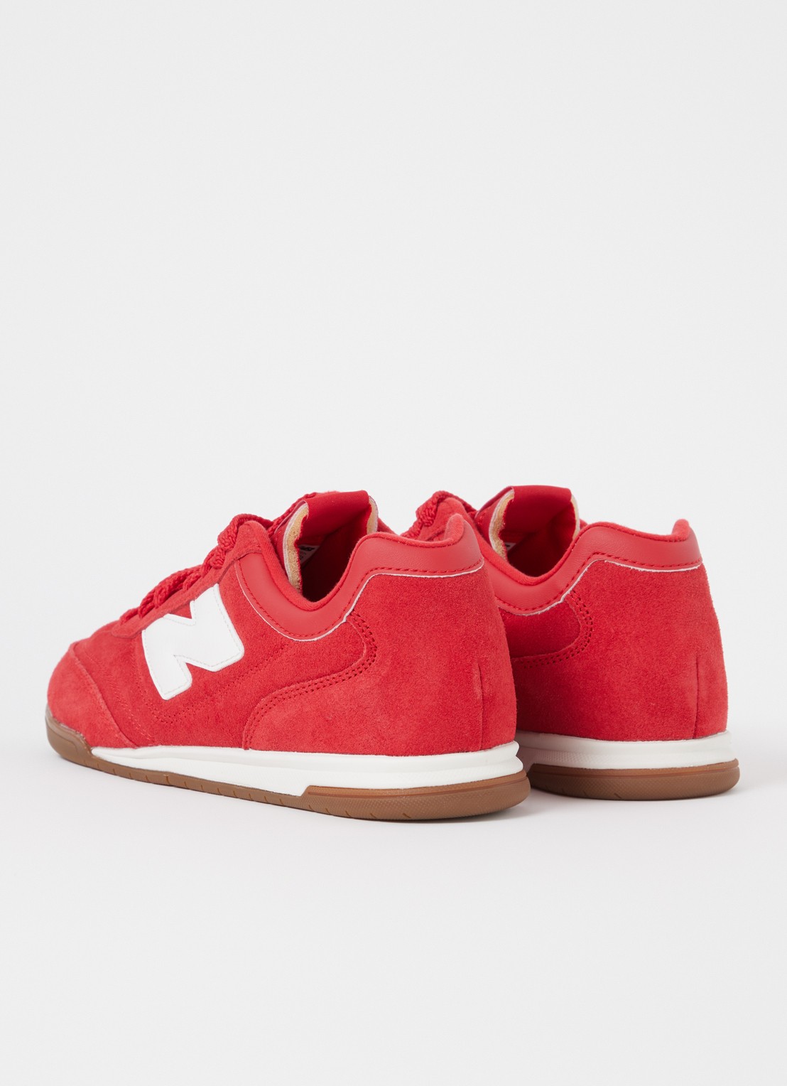 New Balance RC42 sneaker van suède met logo - achterkant rood