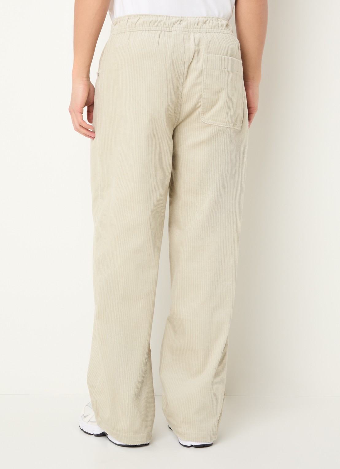 New Balance Straight fit broek van fluweel met steekzakken - achterkant khaki