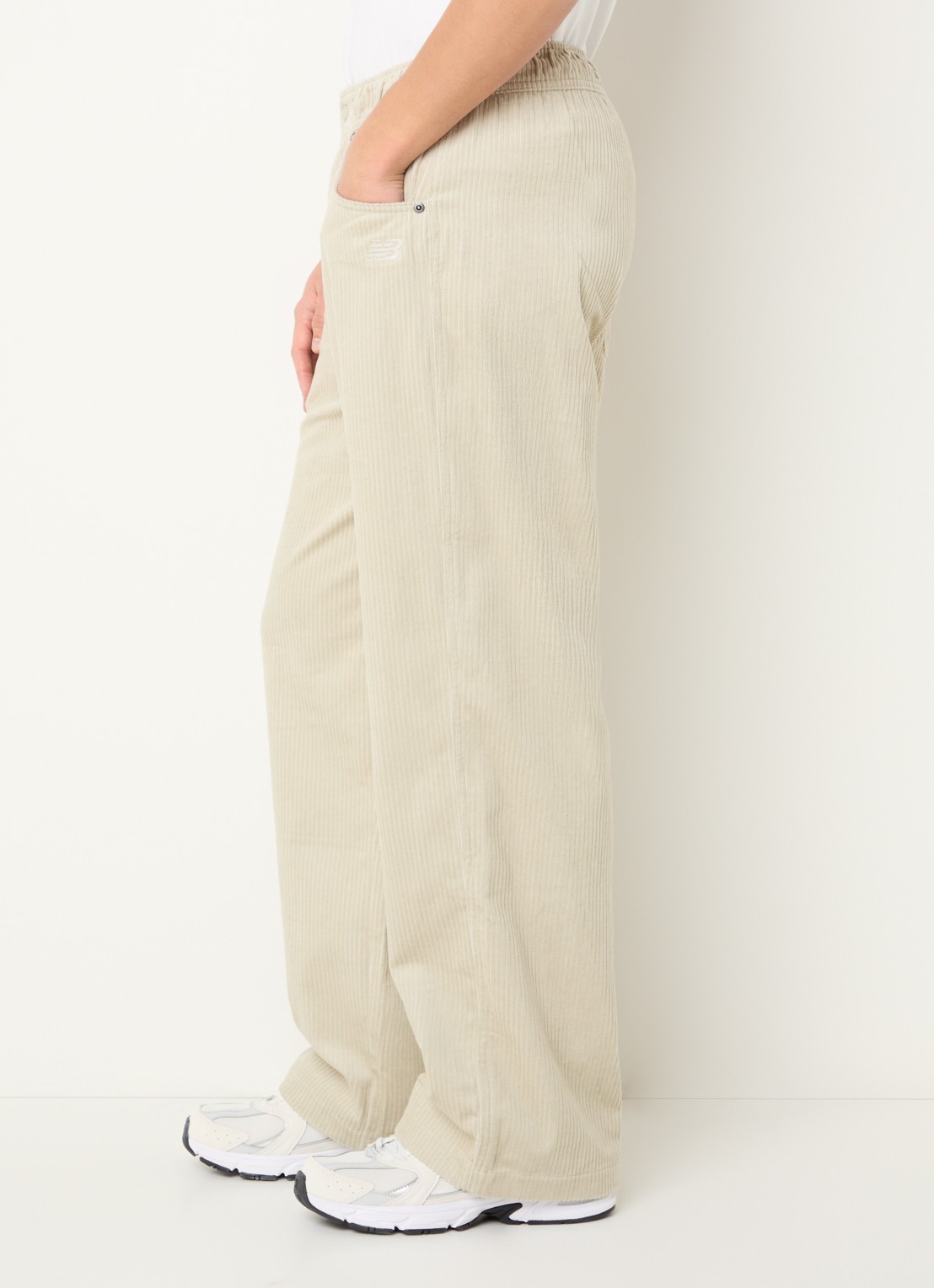 New Balance Straight fit broek van fluweel met steekzakken - detail 5 khaki