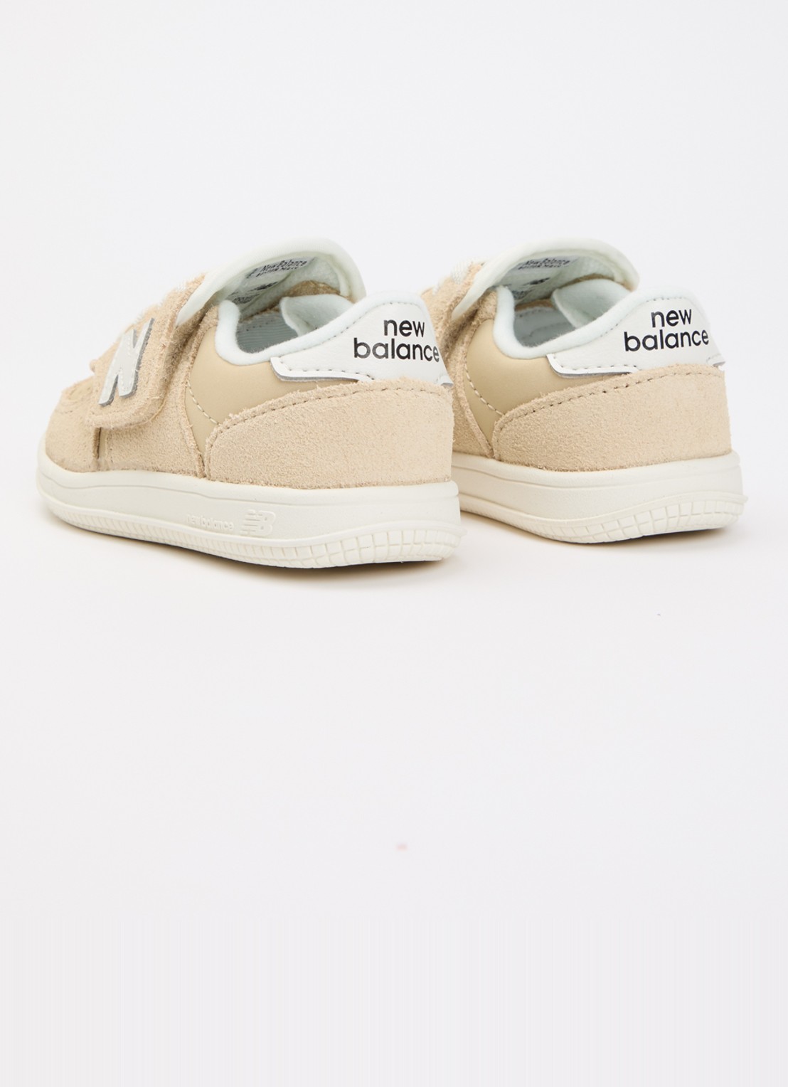 New Balance T500 sneaker met suède details - achterkant 4 zand