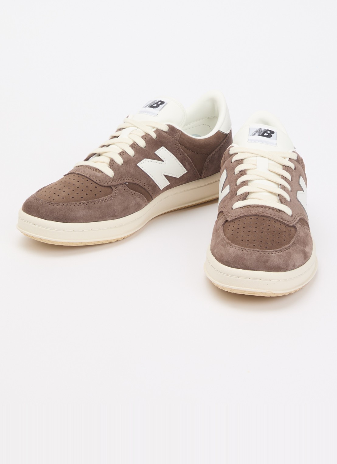 New Balance T500 sneaker van suède - detail 3 bruin