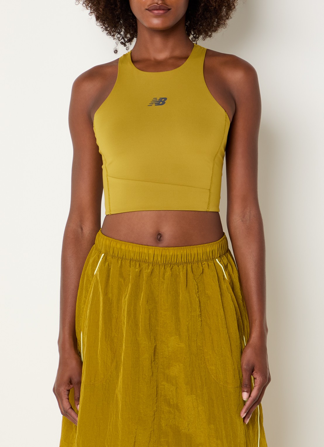 New Balance Tanktop met logo - detail 2 okergeel
