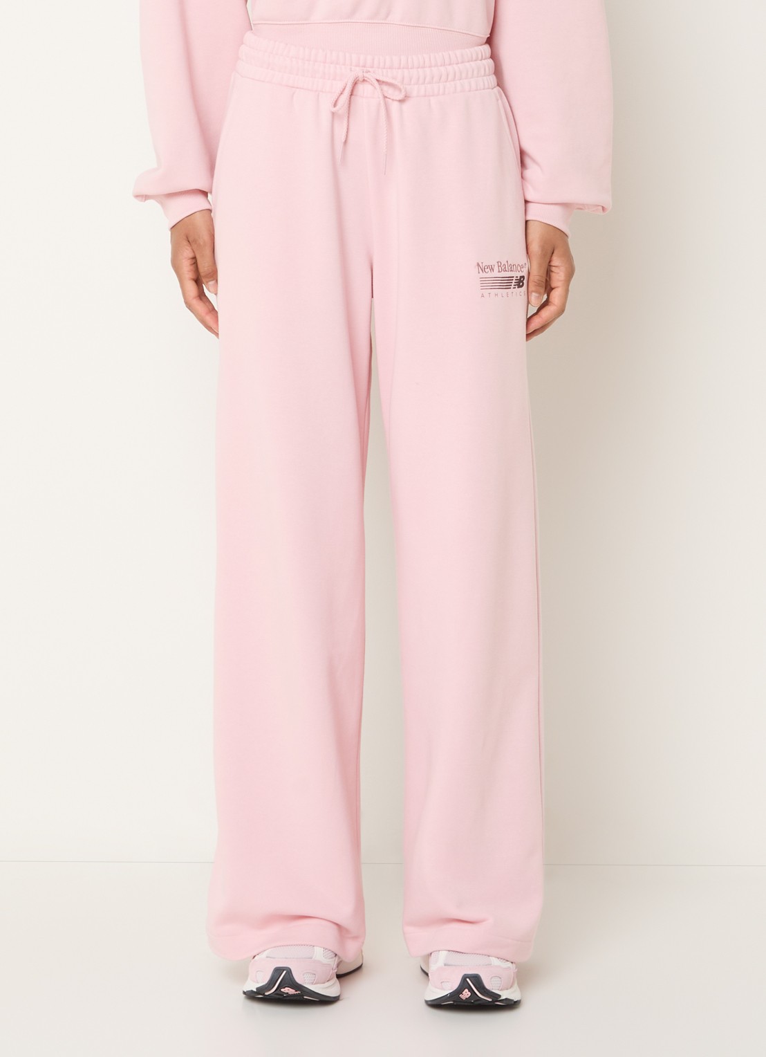 New Balance Trackside high waist straight fit joggingbroek met logo - detail roze