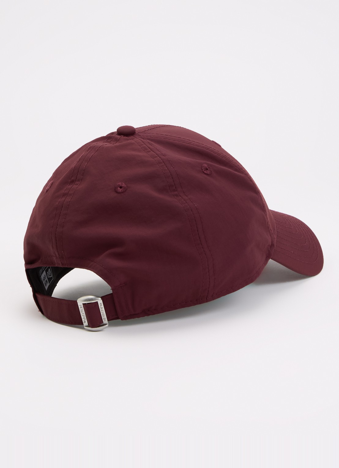 New Era 9FORTY pet met New York Yankees logoborduring - detail bordeauxrood