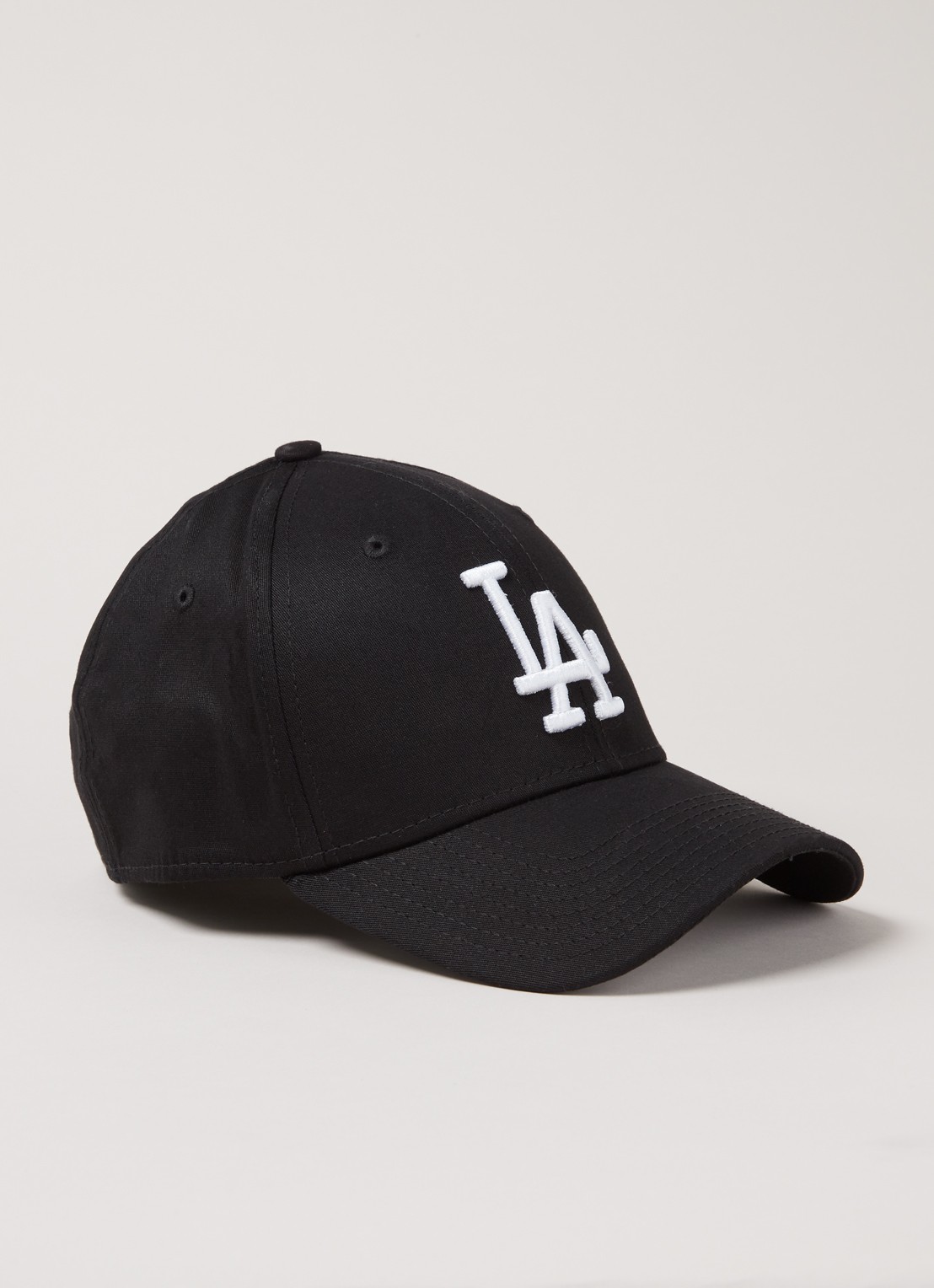 New Era Pet met LA Dodgers borduring - voorkant 2 zwart