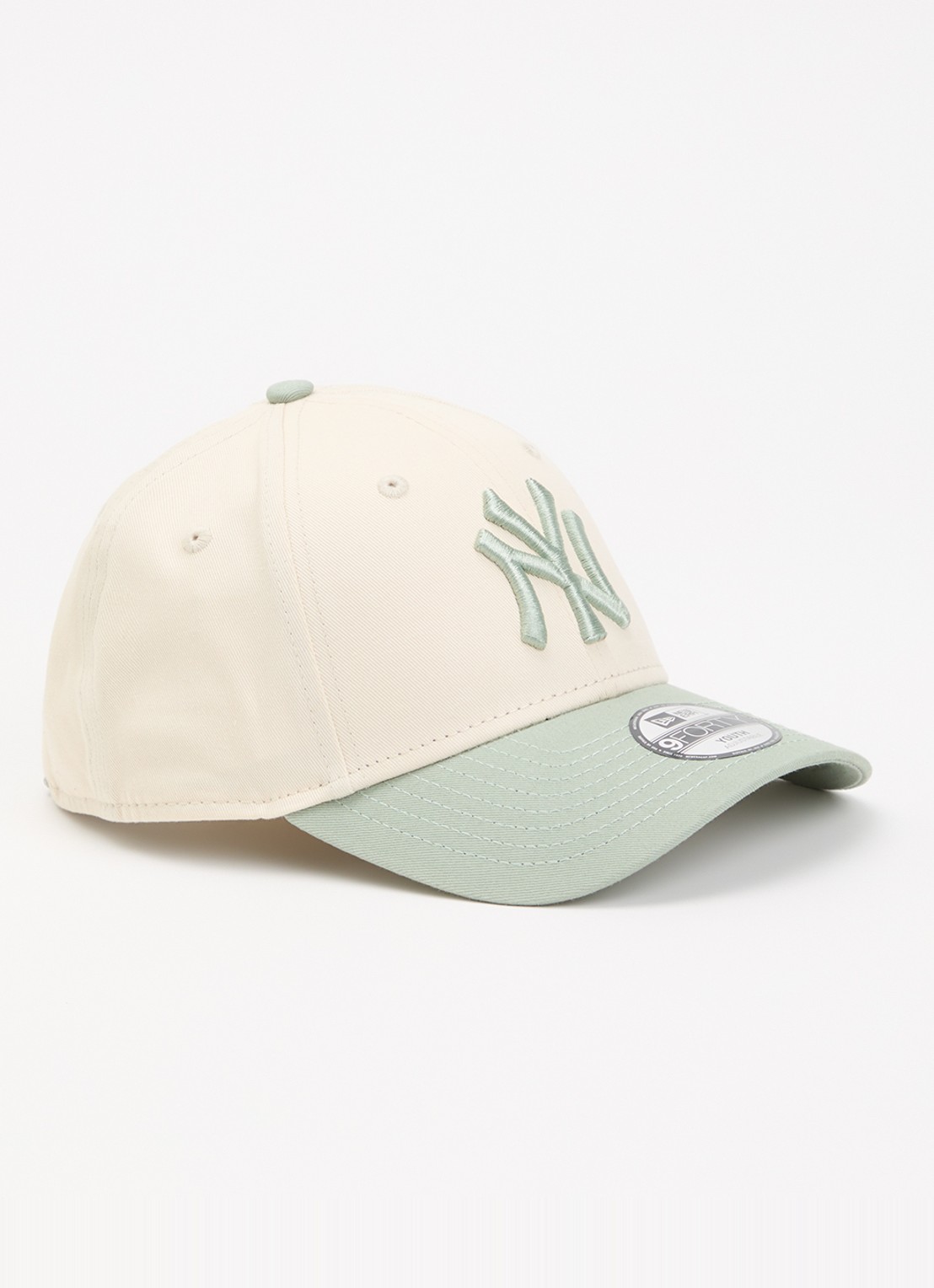 New Era Pet met logoborduring - voorkant lindegroen