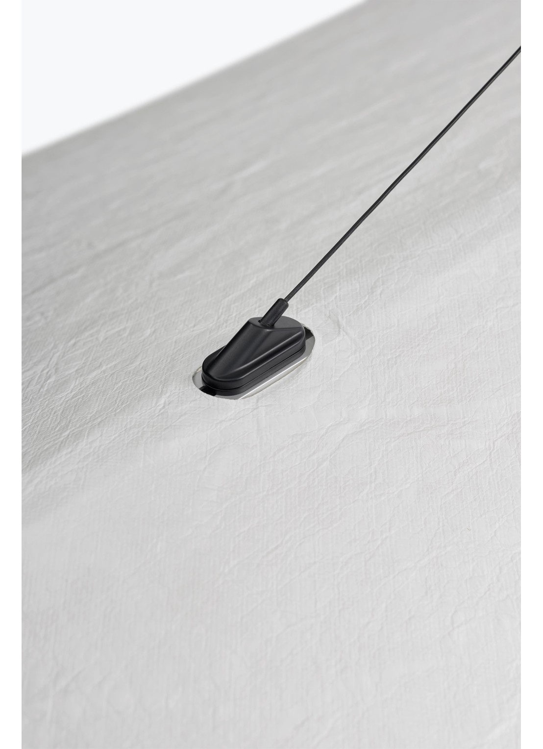 New Works Tense hanglamp 70 cm - detail gebroken wit
