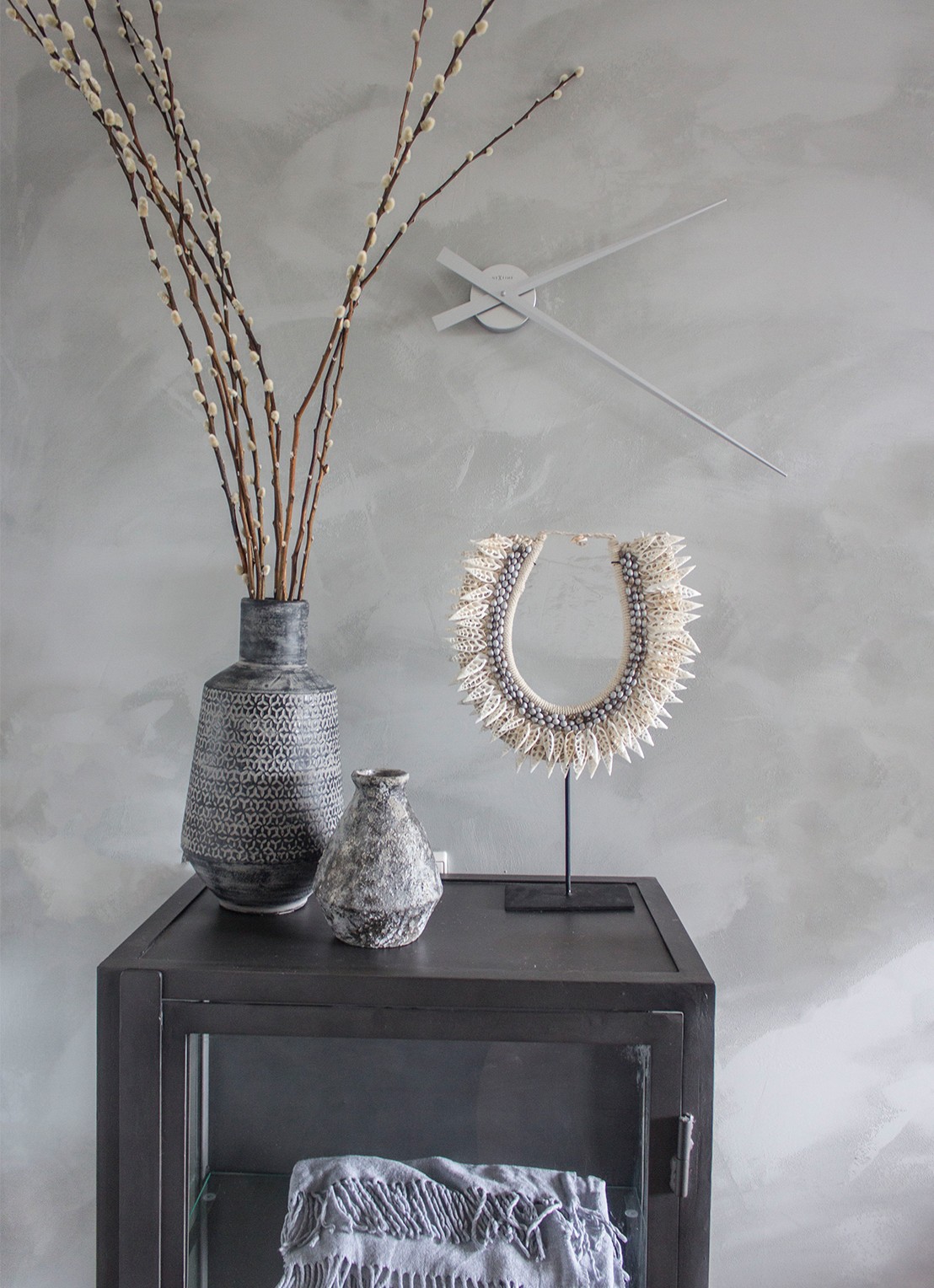 NeXtime Hands wandklok  - voorkant 6 zilver