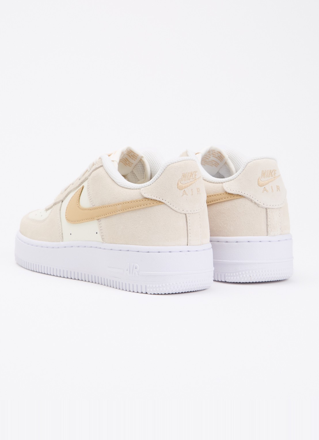 Nike Air Force 1 sneaker van suède met leren details - achterkant 5 creme