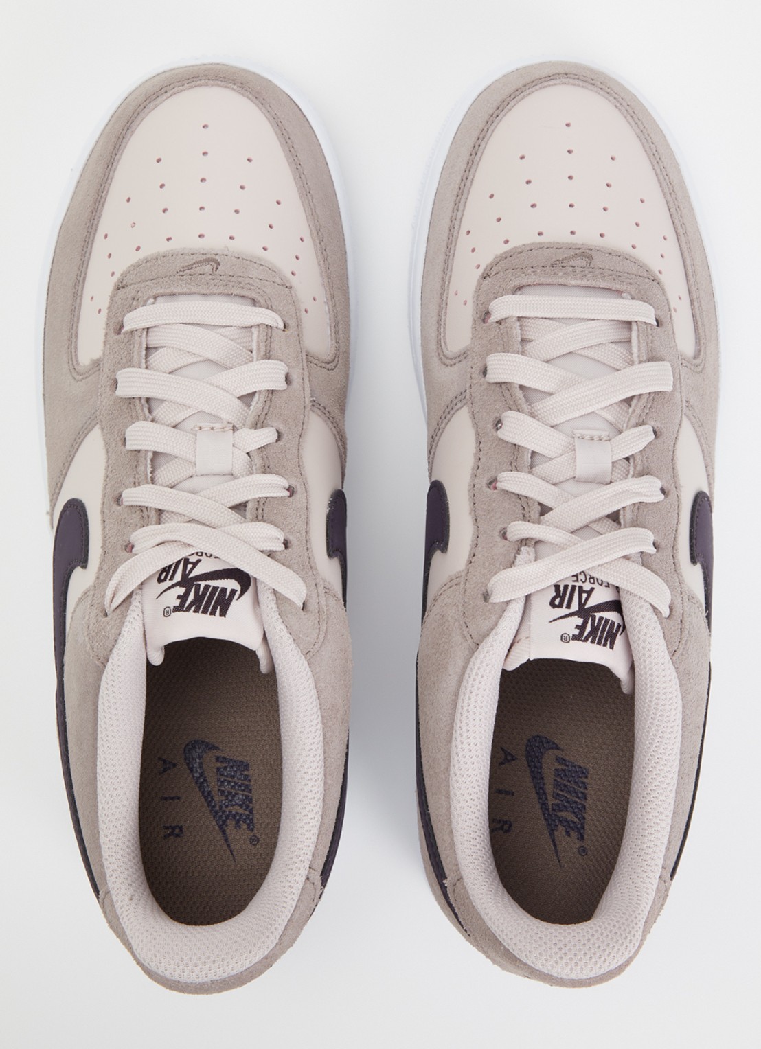 Nike Air Force 1 sneaker van suède met leren details - detail 4 zalmroze