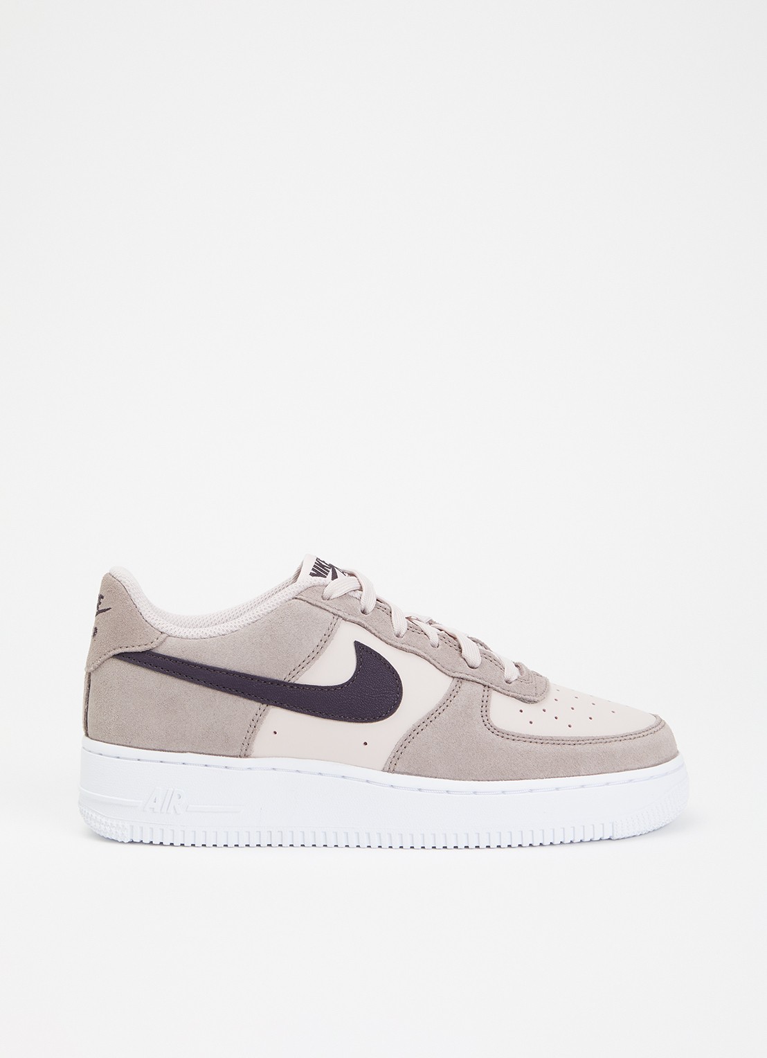 Nike Air Force 1 sneaker van suède met leren details - voorkant zalmroze