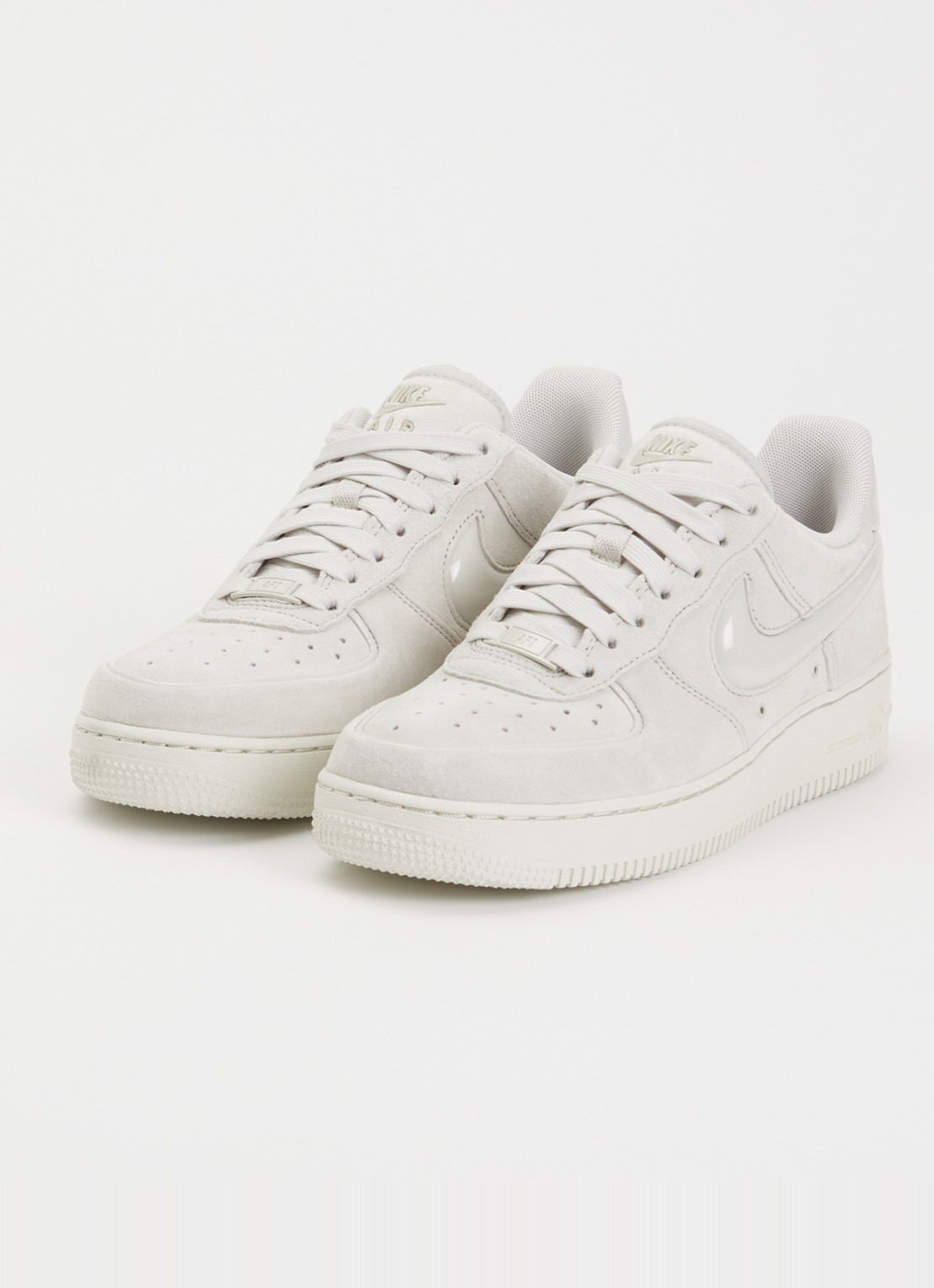 Nike Air Force 1 sneaker van suède - detail 2 creme