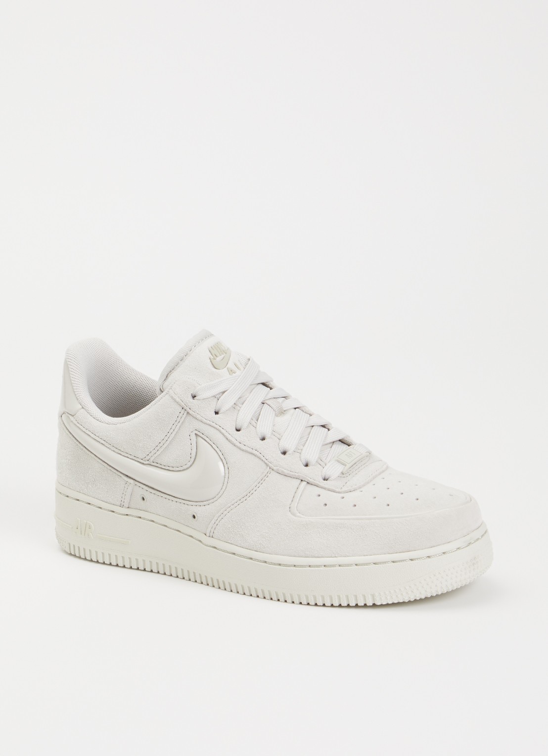 Nike Air Force 1 sneaker van suède - voorkant creme