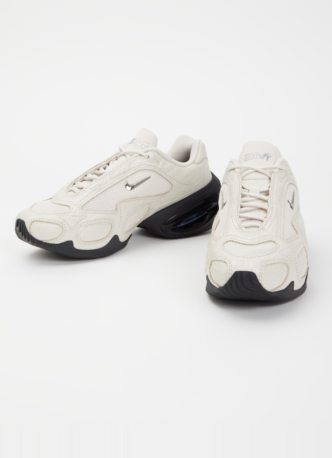 Nike Air Max Muse sneaker met mesh details en crocostructuur - detail beige