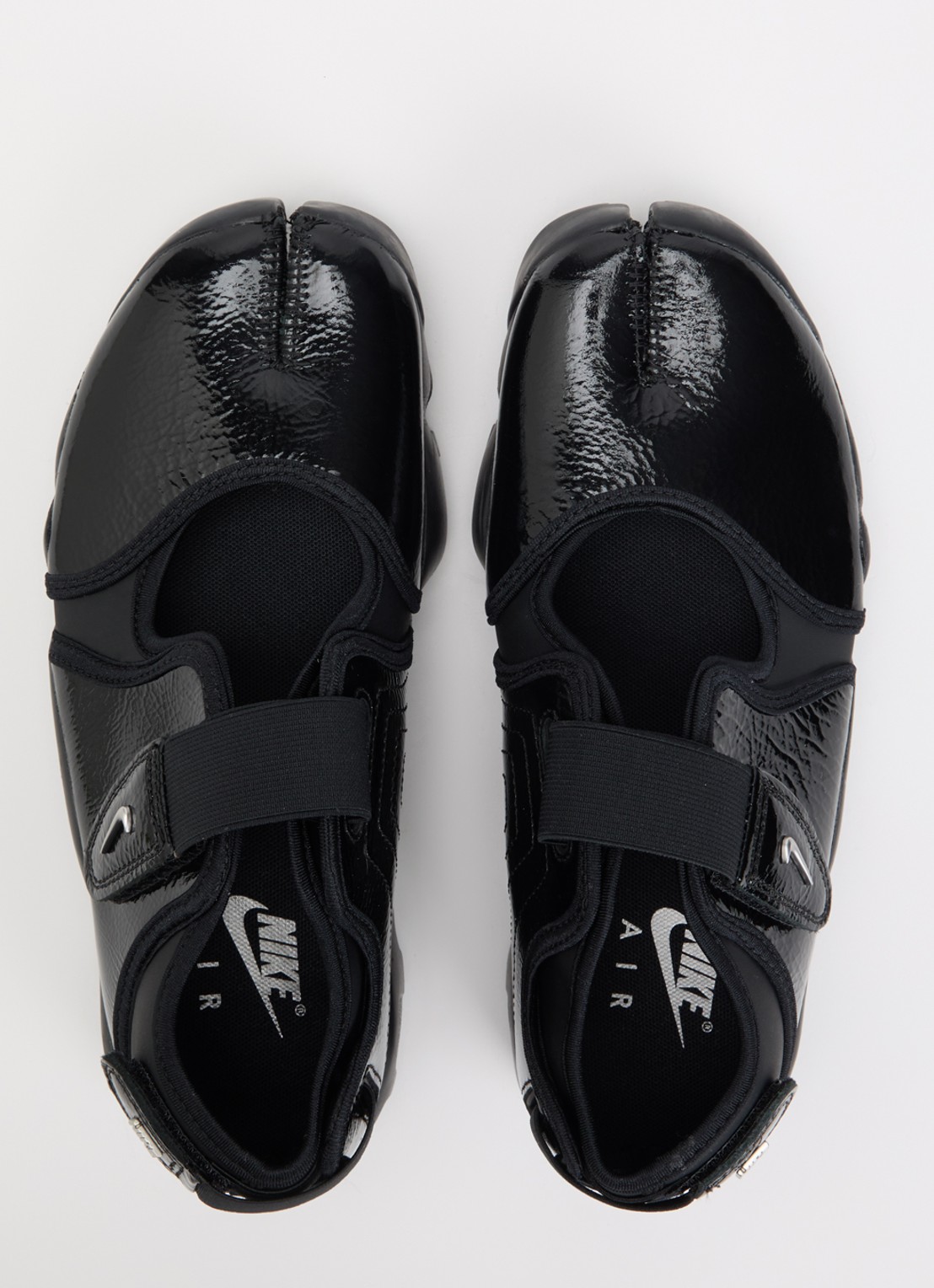 Nike Air Rift sneaker met lakfinish  - detail 2 zwart