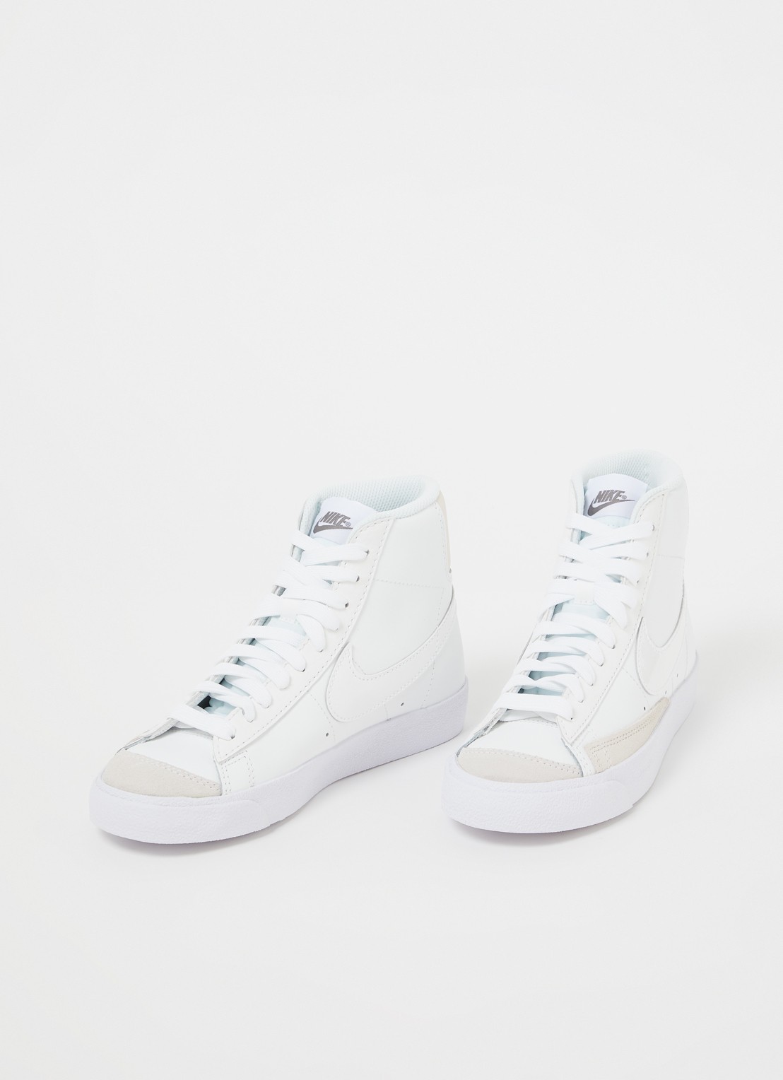 Nike Blazer Mid '77 sneaker met suède details  - voorkant 2 lichtgeel